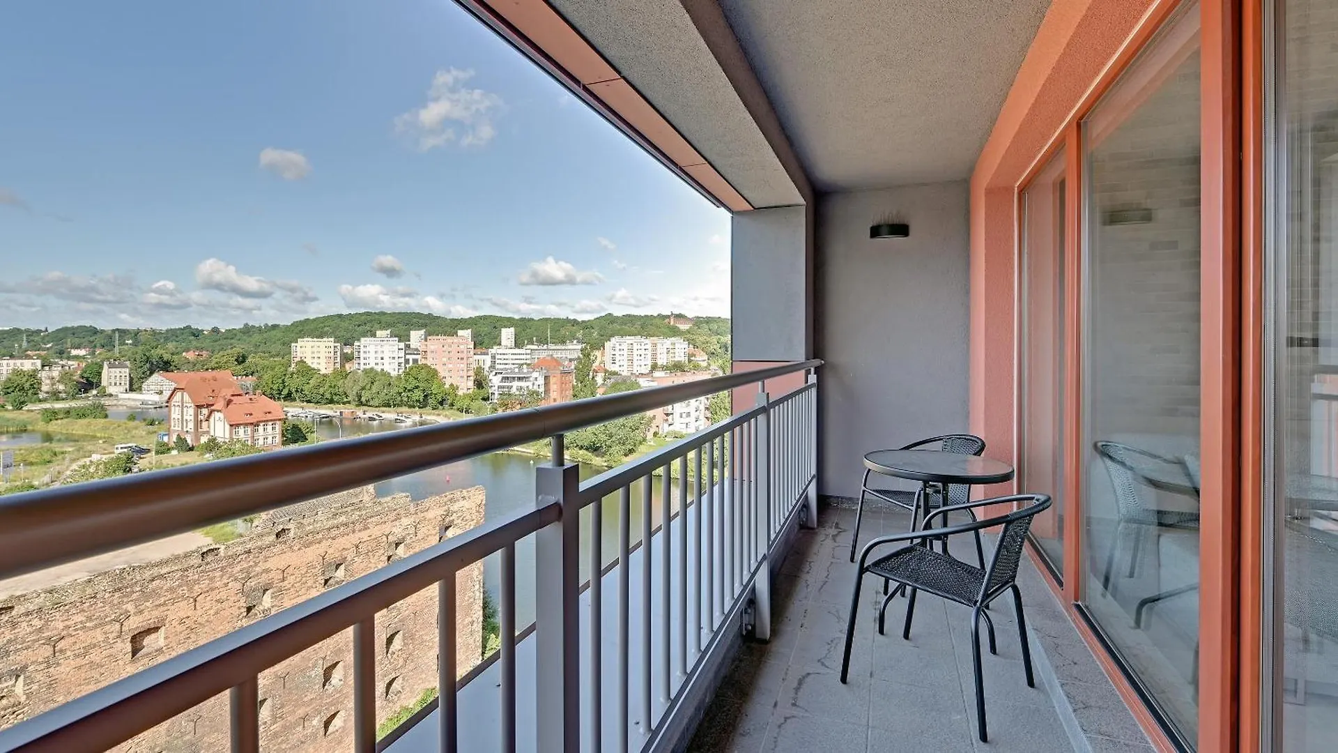 Waterlane Island - Riverview Pool, Spa & Gym By Downtown Apartments Gdańsk